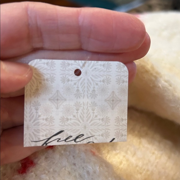 Free People NWT Mythical Knit Sweater Size Large in Vanilla Scarlet Combo - Picture 14 of 14